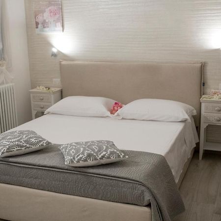 Casa Fiorita Bed & Breakfast Vieste Bagian luar foto