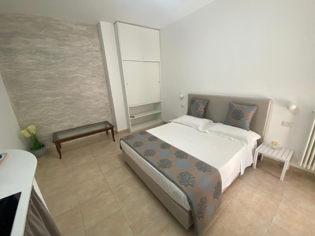 Casa Fiorita Bed & Breakfast Vieste Bagian luar foto
