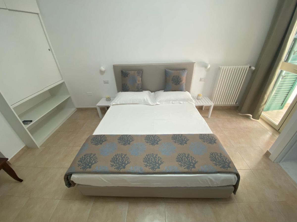 Casa Fiorita Bed & Breakfast Vieste Bagian luar foto