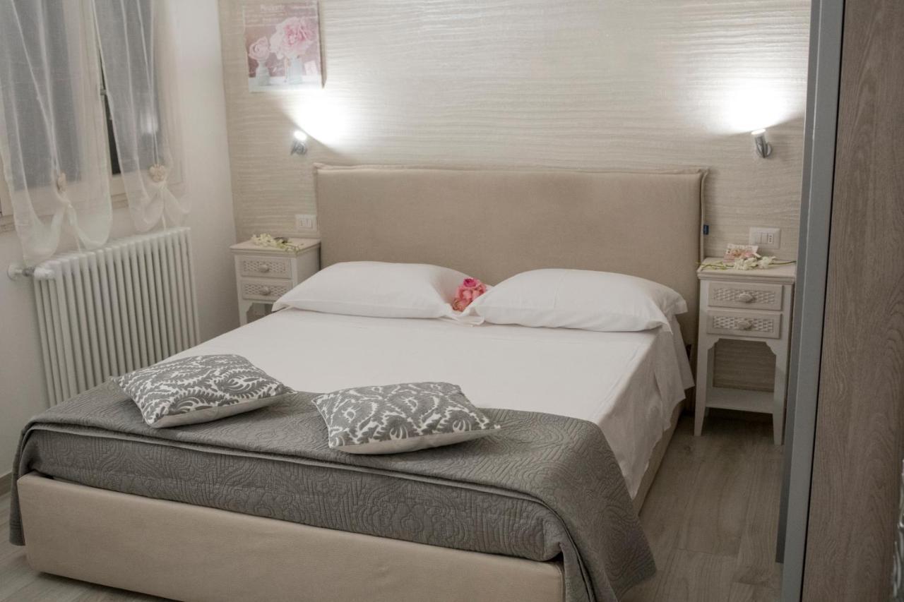 Casa Fiorita Bed & Breakfast Vieste Bagian luar foto