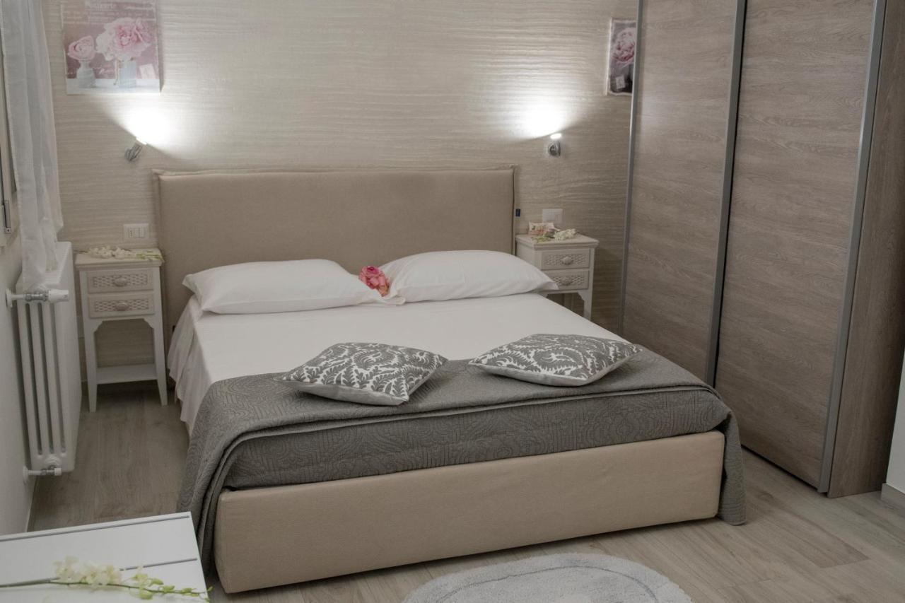 Casa Fiorita Bed & Breakfast Vieste Bagian luar foto